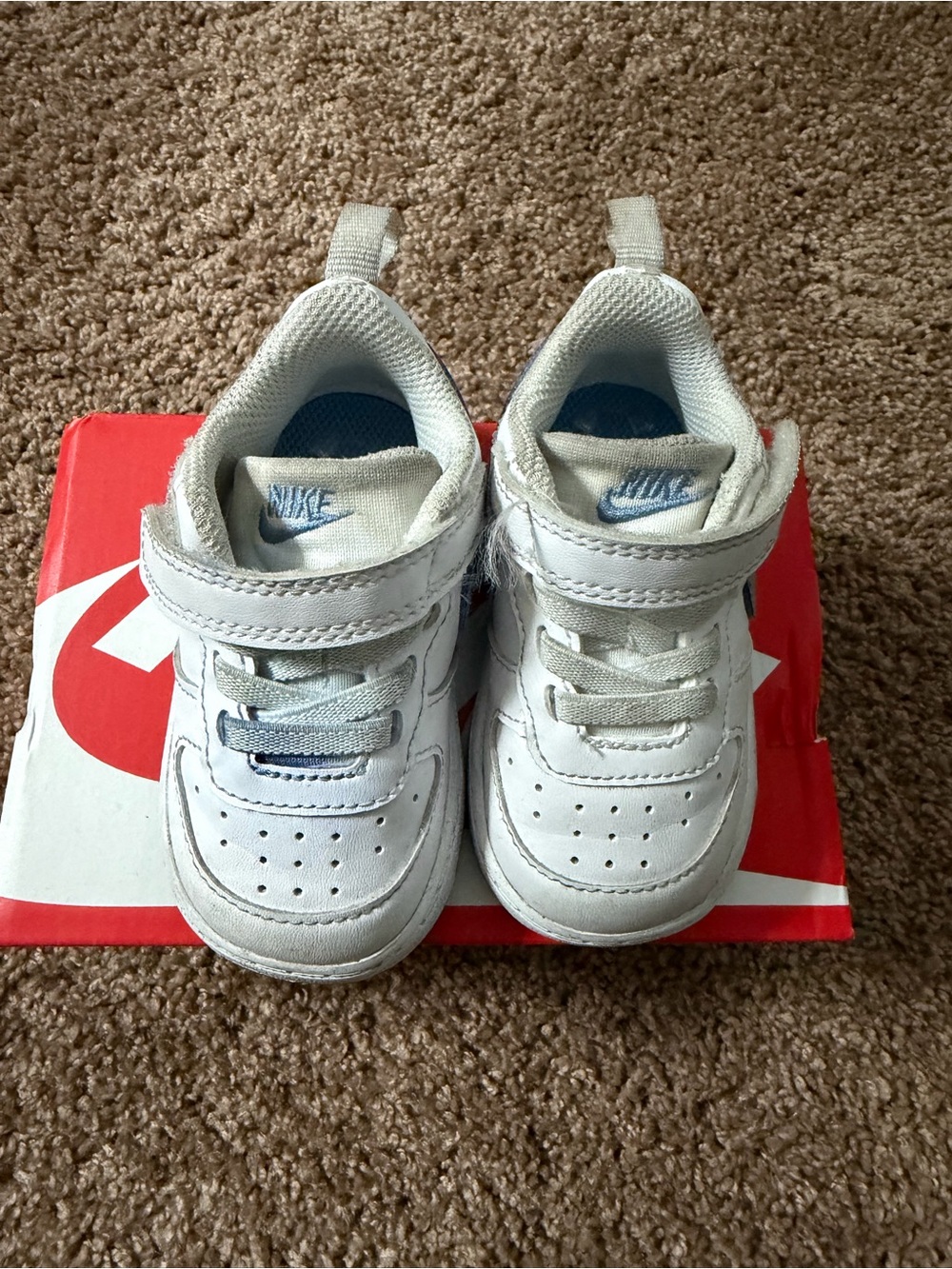 Nike White and Light Blue Toddler Sneakers with Hook-and-Loop Strap
